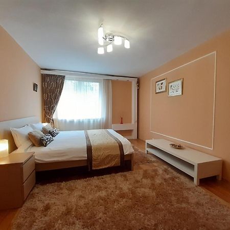 Apartament Central 피아트라네암츠 외부 사진