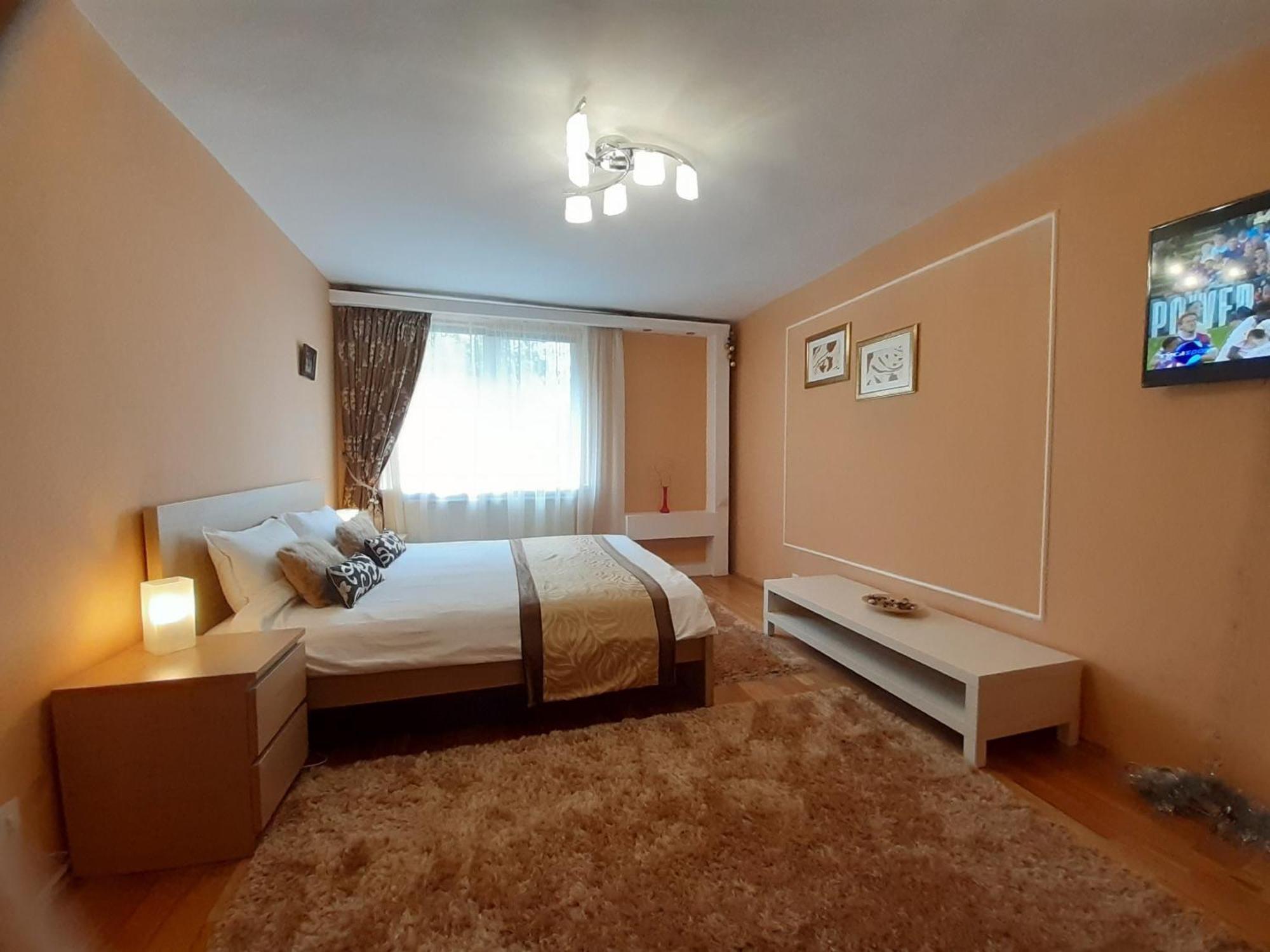 Apartament Central 피아트라네암츠 외부 사진